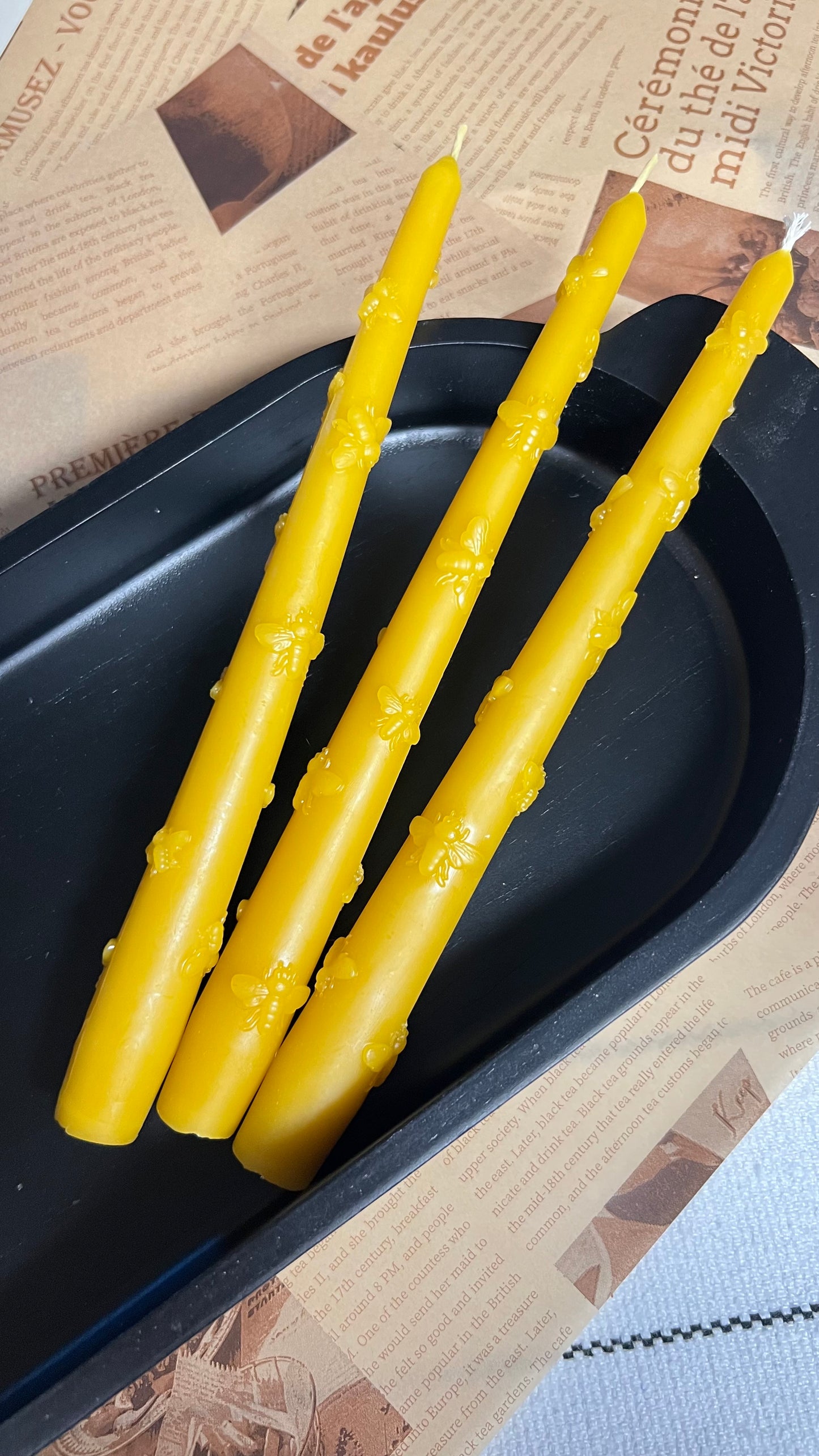 Organic Hand-Poured 100% Pure Beeswax Taper Bees Candles (9 inch) Bzz