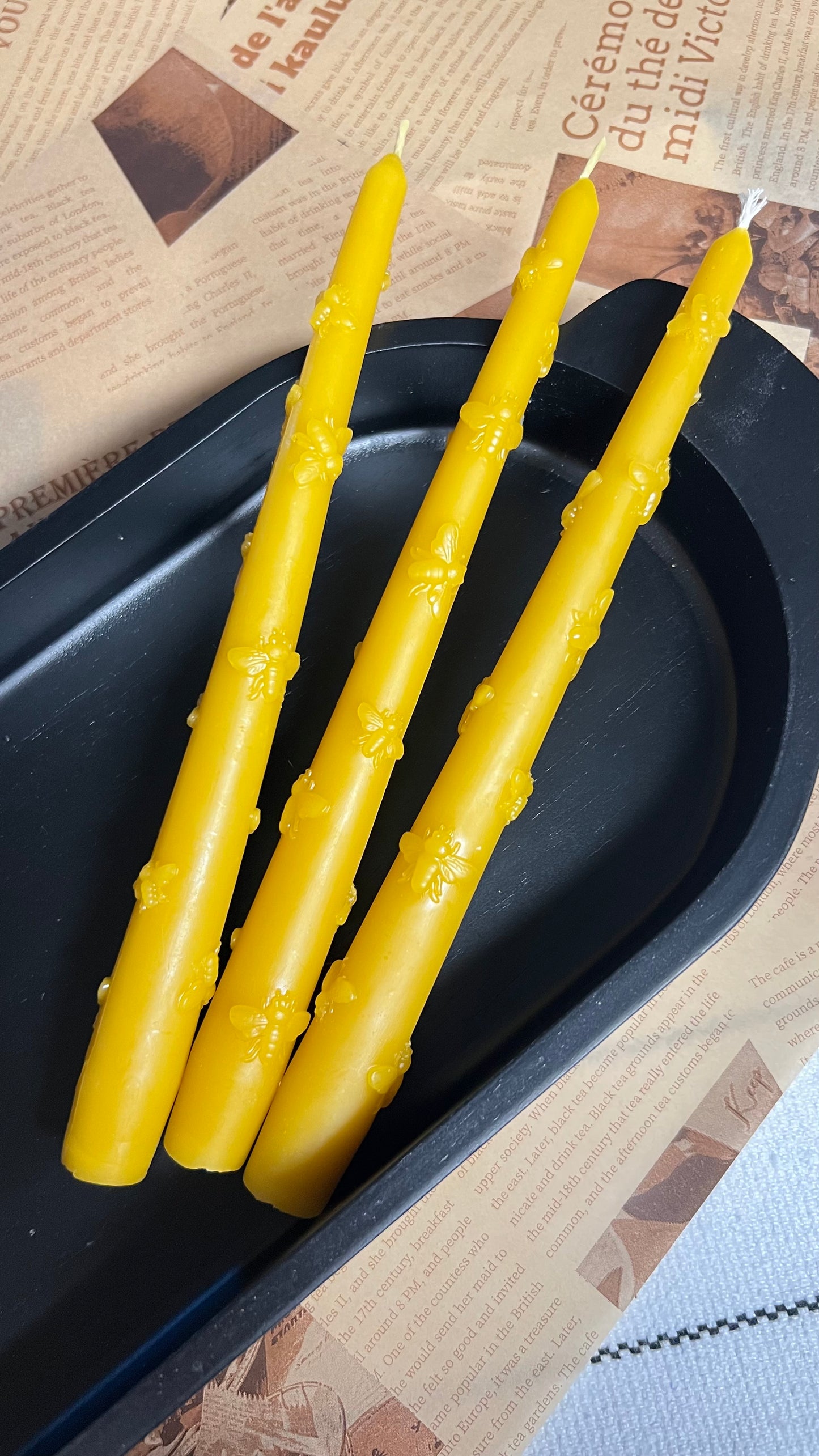 Organic Hand-Poured 100% Pure Beeswax Taper Bees Candles (9 inch) Bzz